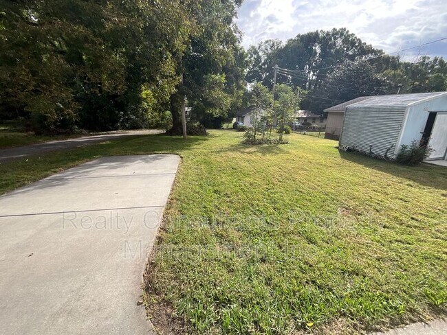 Building Photo - 508 Denny St