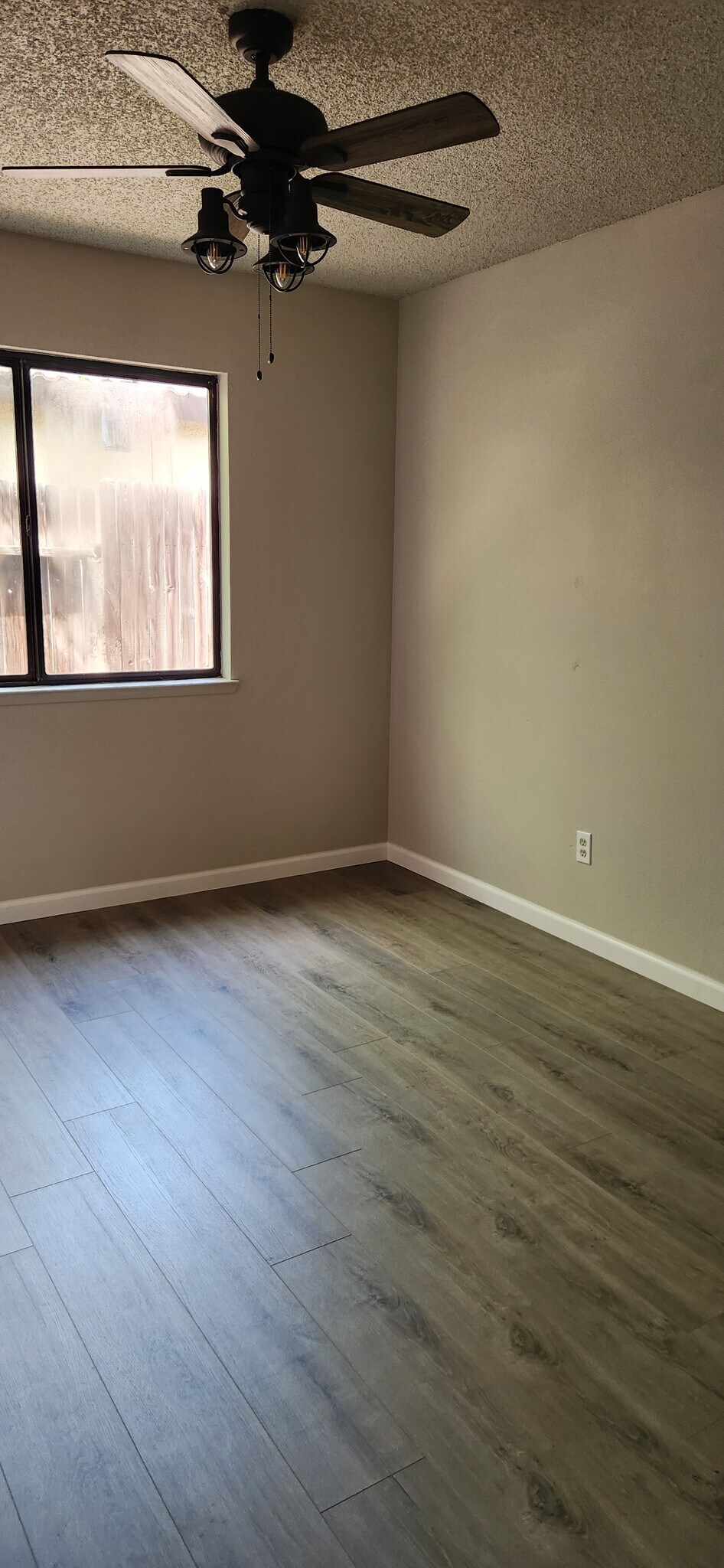 Building Photo - 4305 Mattnick Dr