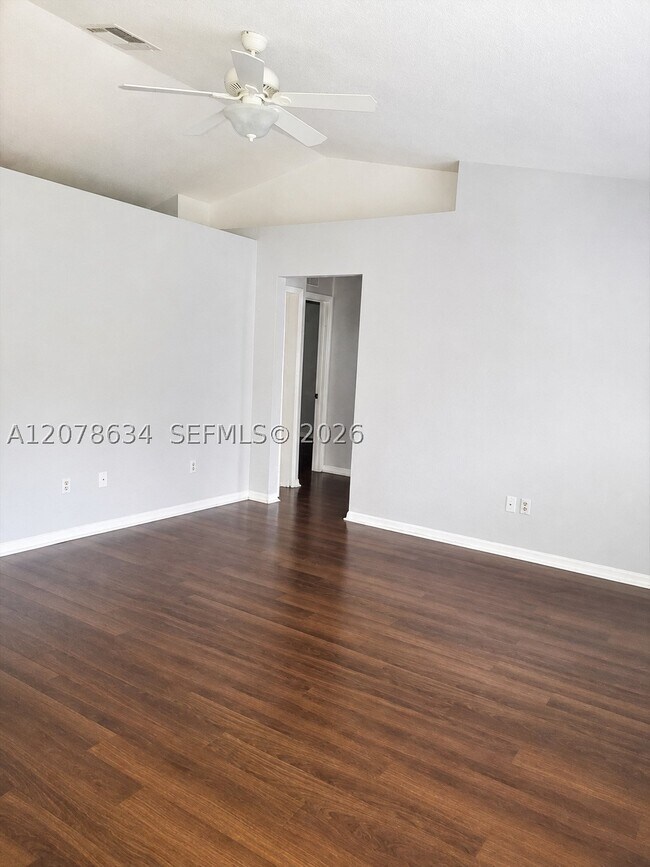Building Photo - 22 Pecan Drive Pass