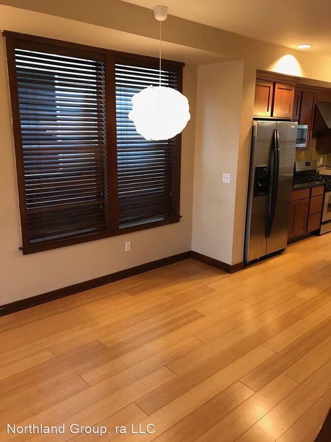 Building Photo - 3 br, 3.5 bath House - 4438 44th Ave SW #A