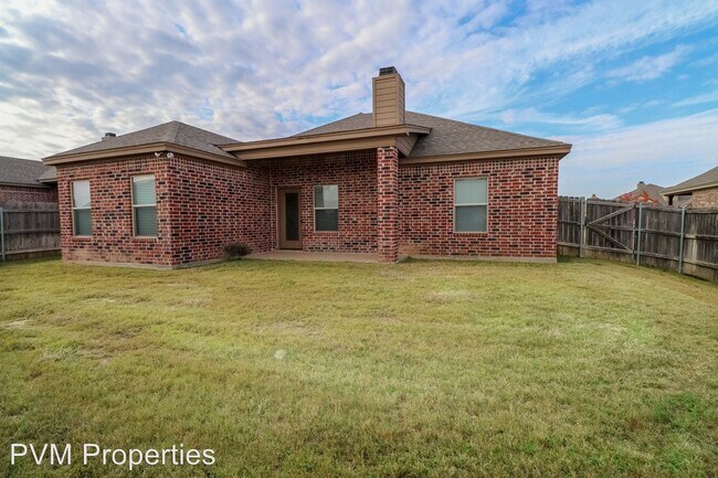 Building Photo - 3 br, 2 bath House - 3021 Silver Saddle