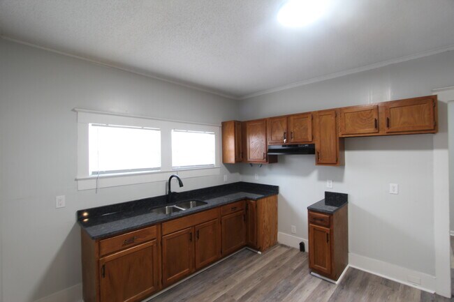 Building Photo - 4753 2nd Ave N