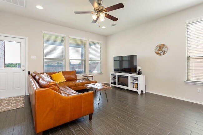 Building Photo - 3700 Kennedy Grace Ln