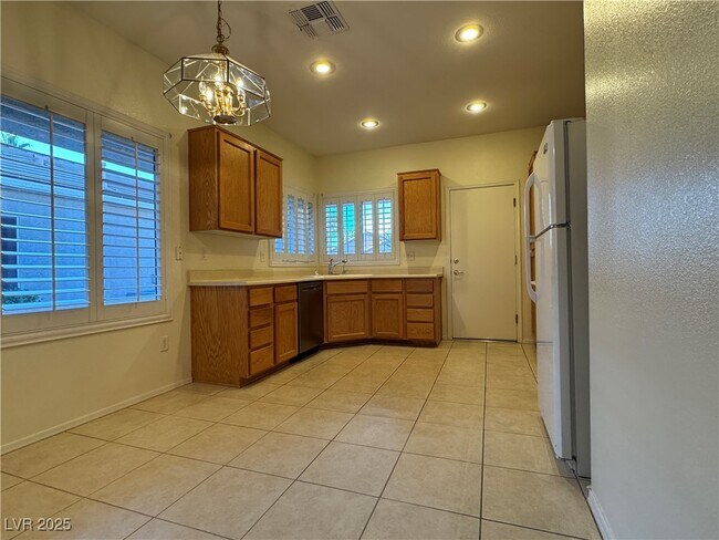 Building Photo - 3025 Seaford Peak Dr