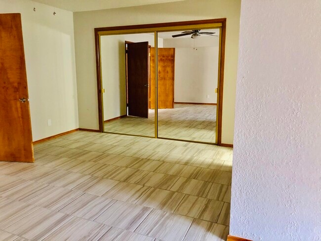 Building Photo - 730 Resler Dr