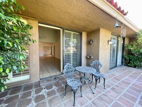 Building Photo - AVAILABLE NOW!  3 Bedroom 2 Bathroom Condo in Sunrise Country Club