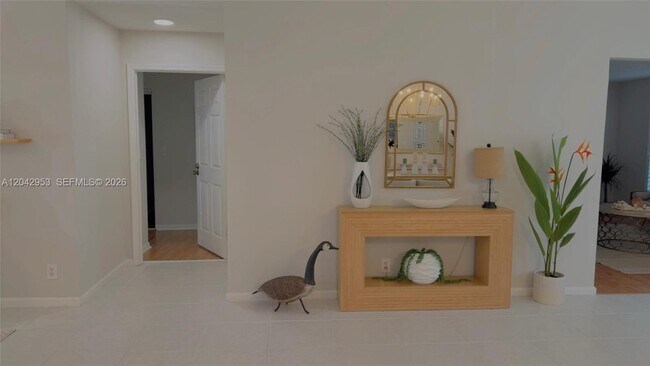Building Photo - 165 Cypress Trce