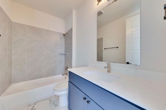 Building Photo - 4500 Freedom Dr