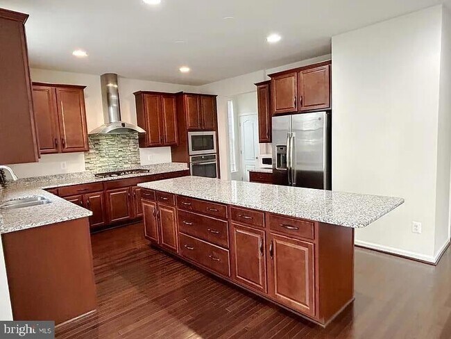 Building Photo - 24887 Coventry Grove Ct