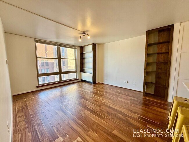 Building Photo - 1260 21st St NW