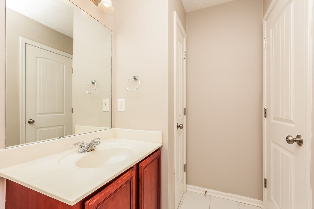 Building Photo - 412 Elegance Way