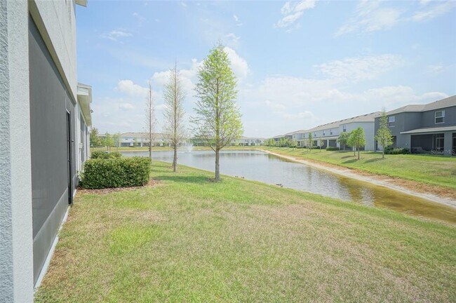 Building Photo - 6911 Breezy Palm Dr