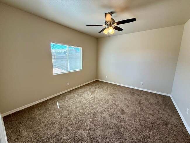 Building Photo - 3572 Charleston Loop