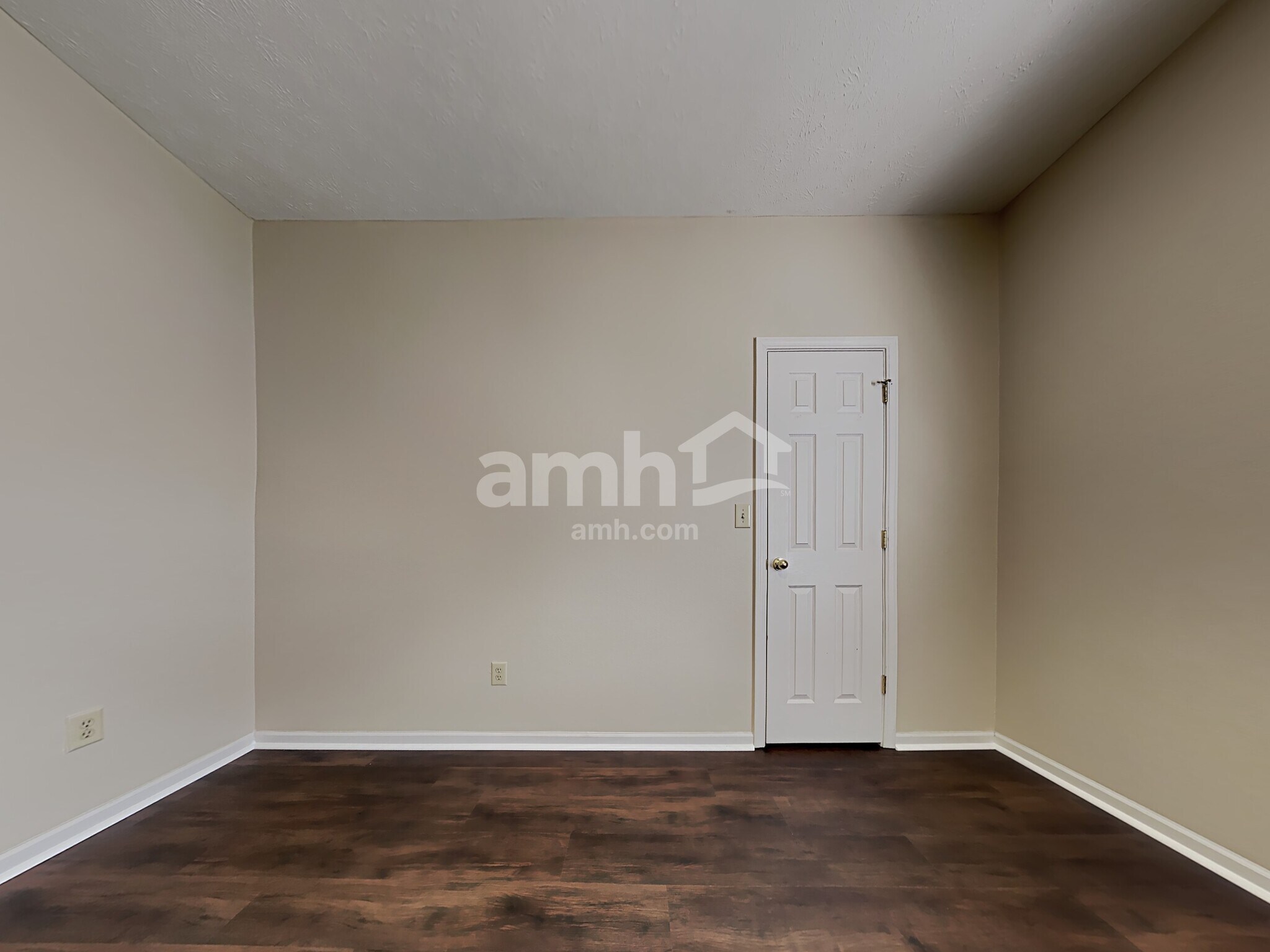 Building Photo - 10087 Sundown Ln