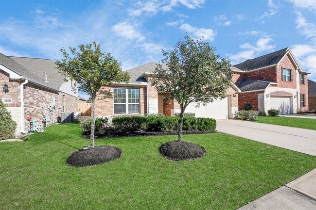 Building Photo - 24610 Emerald Pool Falls Dr