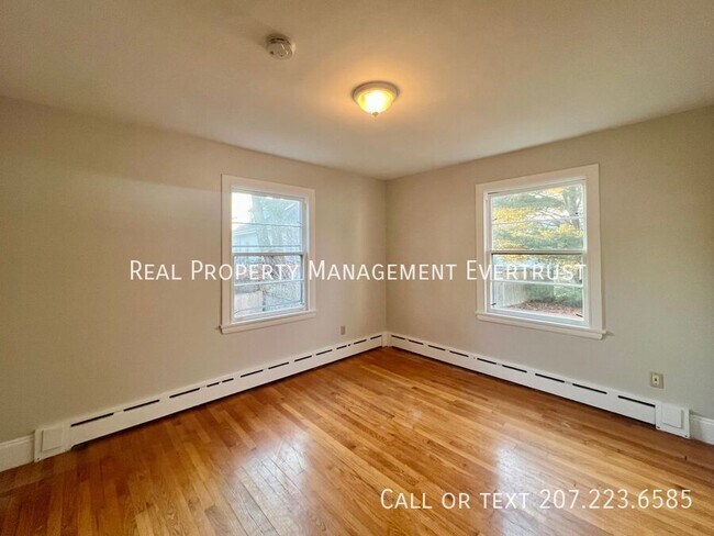 Building Photo - 32 Belfield St