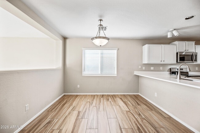 Building Photo - 11579 W Oglesby Ave