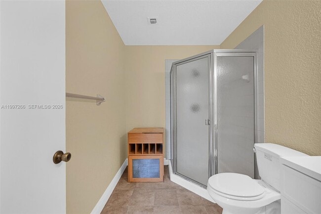 Building Photo - 4930 S University Dr