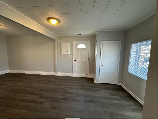 Building Photo - 3009 Greenbelt Dr