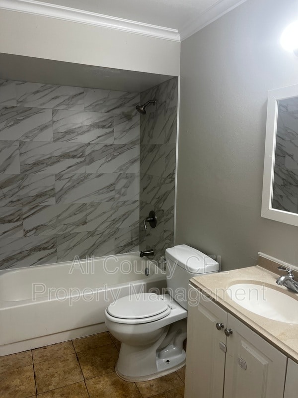 Building Photo - 7739 Range Dr