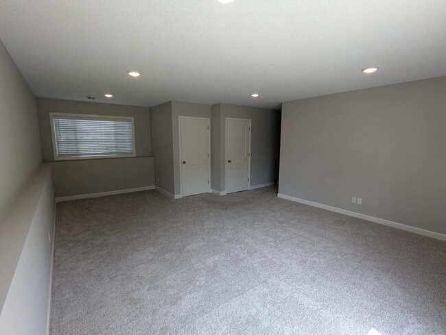 Building Photo - "Spacious 4-Bedroom Gem with 3 Full Baths and Nearly 2,000 Sq Ft of Comfort in Waverly!"