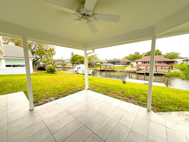 Building Photo - 19 Cedarfield Ct