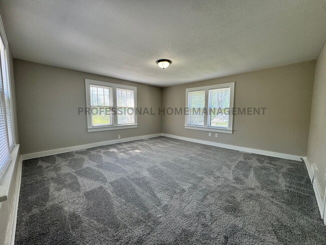 Building Photo - Don’t miss your chance on this one-of-a-ki...