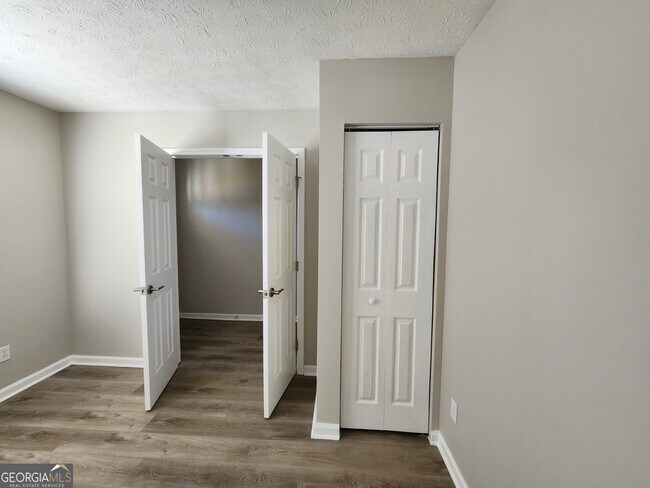 Building Photo - 419 Hannahatchee Ave