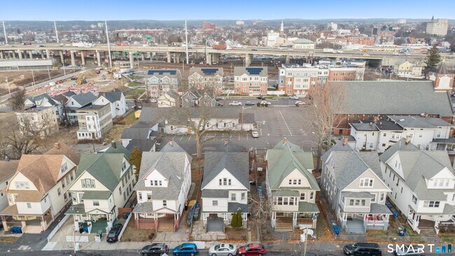 Building Photo - 48-50 Park Terrace