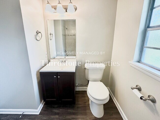 Building Photo - 4516 Key Woodley Dr S
