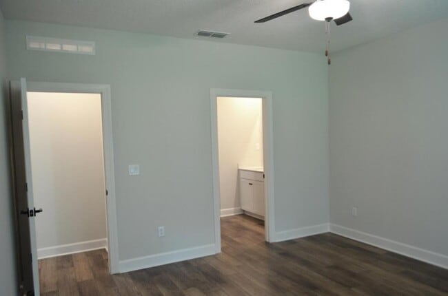 Building Photo - 770 Morgans Treasure Rd