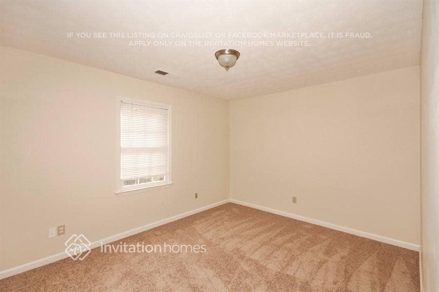 Building Photo - 1480 Meadow Oak Dr