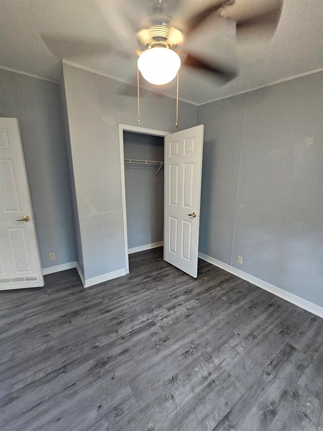 Building Photo - 3345 Confederate Dr