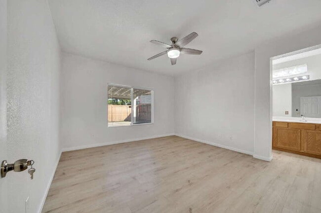 Building Photo - 9326 Lembert Dome Cir