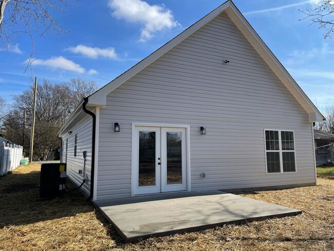 Building Photo - 3 BED, 2 BATH NEWLY CONSTRUCTED HOME
