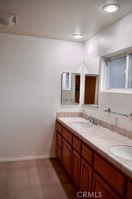 Building Photo - 4813 Topanga Canyon Blvd