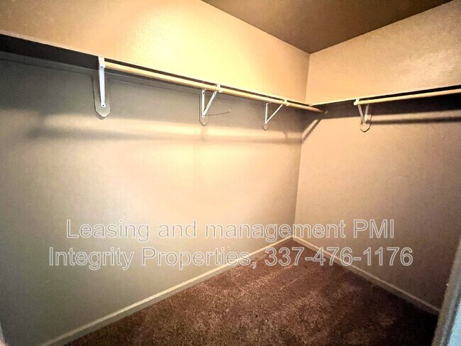 Building Photo - 7854 W Pelican Lks Ave