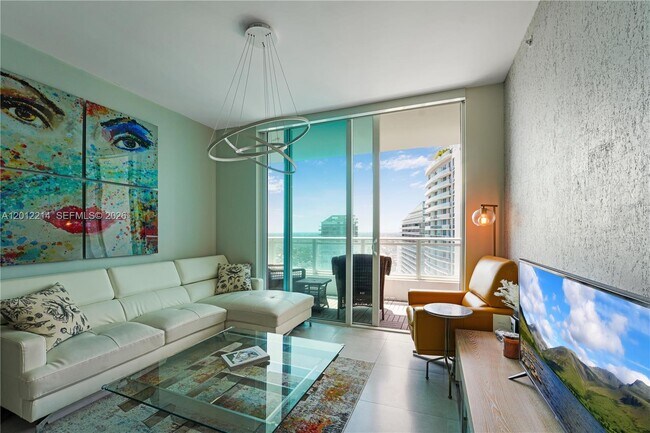 Building Photo - 1080 Brickell Ave