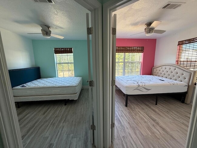 Building Photo - 114 Rearden Wy