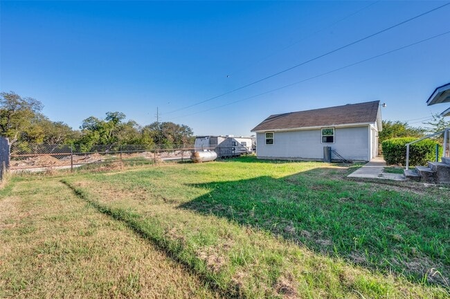 Building Photo - 3275 FM428