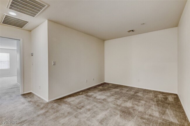 Building Photo - 3171 Brynley Ave