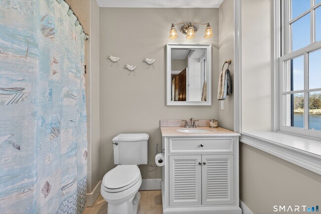 Building Photo - 39 Vineyard Pl