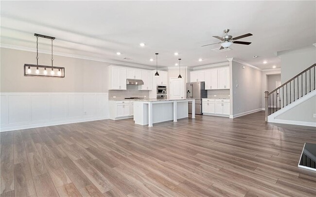 Building Photo - 5745 Pickens Garden Ln