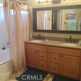 Building Photo - 1031 S Silver Star Way
