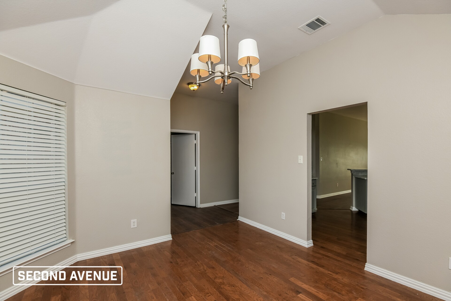 Building Photo - 1304 Sierra Blanca Dr