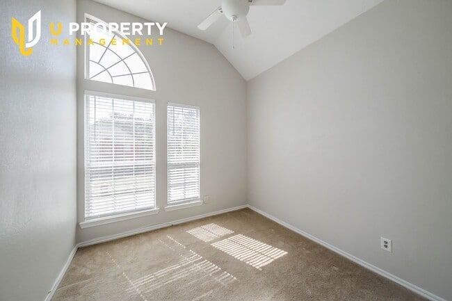 Building Photo - Beautiful two-story home in Flower Mound