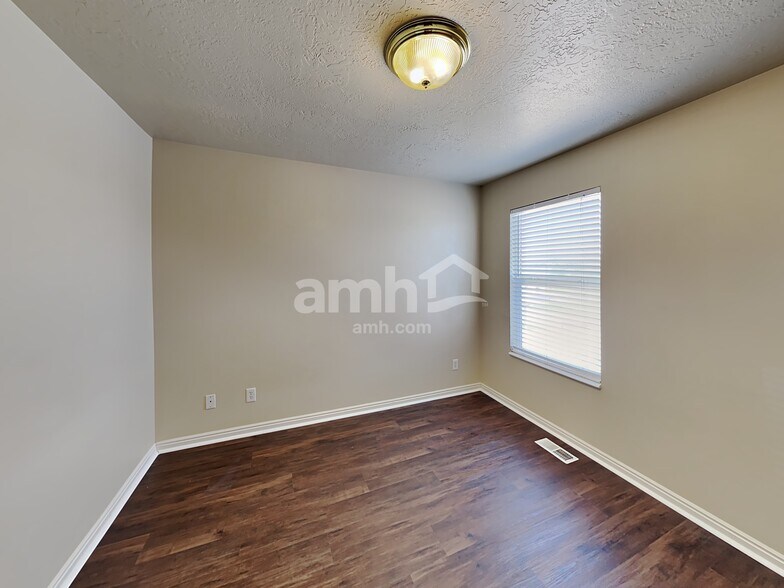 Building Photo - 2254 Orchard Way
