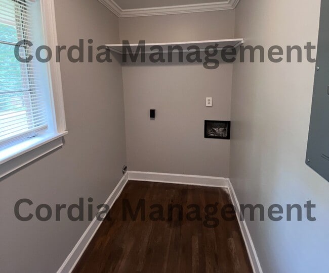 Building Photo - 2 Bedroom For Rent in Decatur - Gorgeous H...