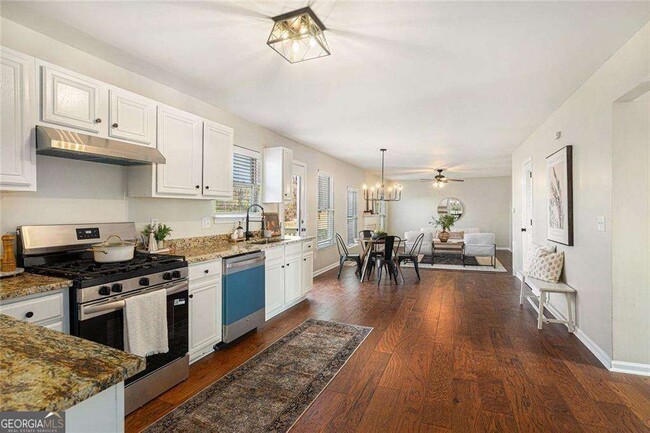 Building Photo - 1496 Wilson Manor Cir SE