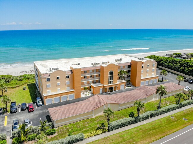 Building Photo - 1851 Jimmy Buffett Mem Hwy